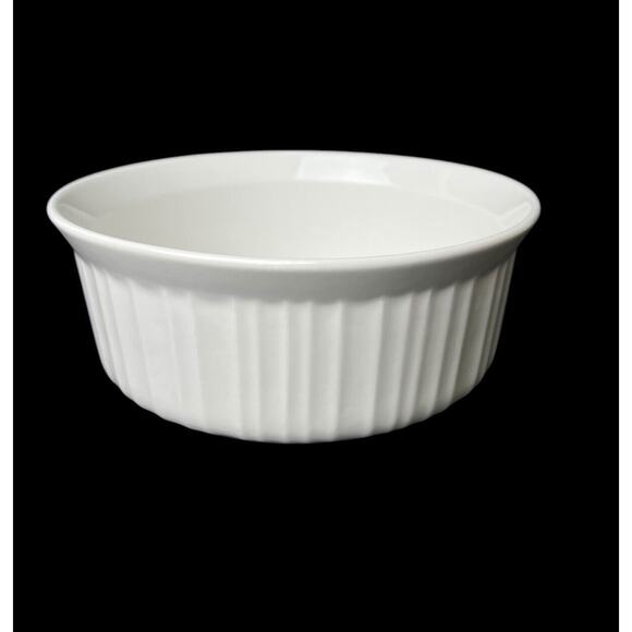 Corning Ware French White Stoneware 1.5 Qt 1.4 L Round Baking Serving Dish - Picture 1 of 9